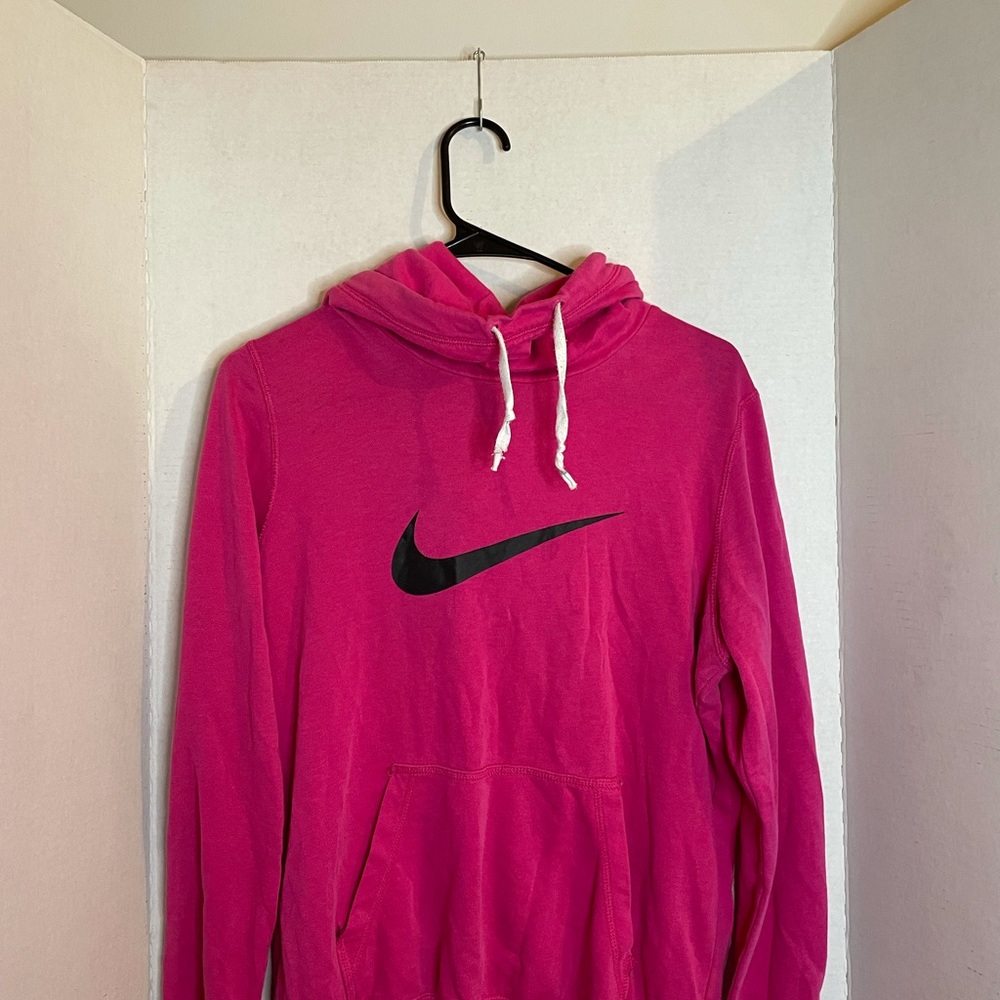 Nike Women’s pullover hoodie Pink center swoosh logo